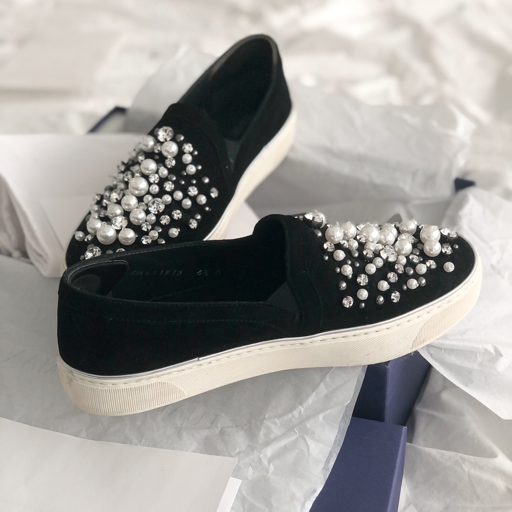Stuart Weitzman Decor Pearl-Embellished Sneakers - Picture 2 of 6